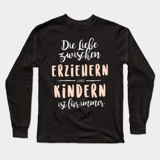 Liebe zwischen Erziehern und Kindern Long Sleeve T-Shirt